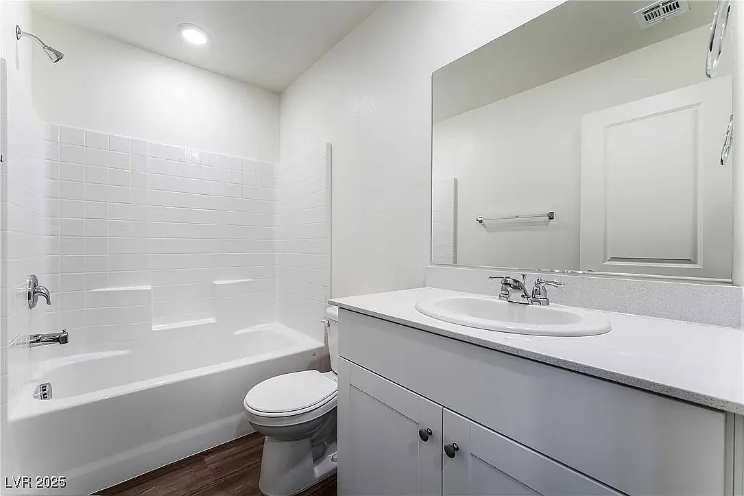 2 bed, 1171 sqft, $1,200 — Photo 3