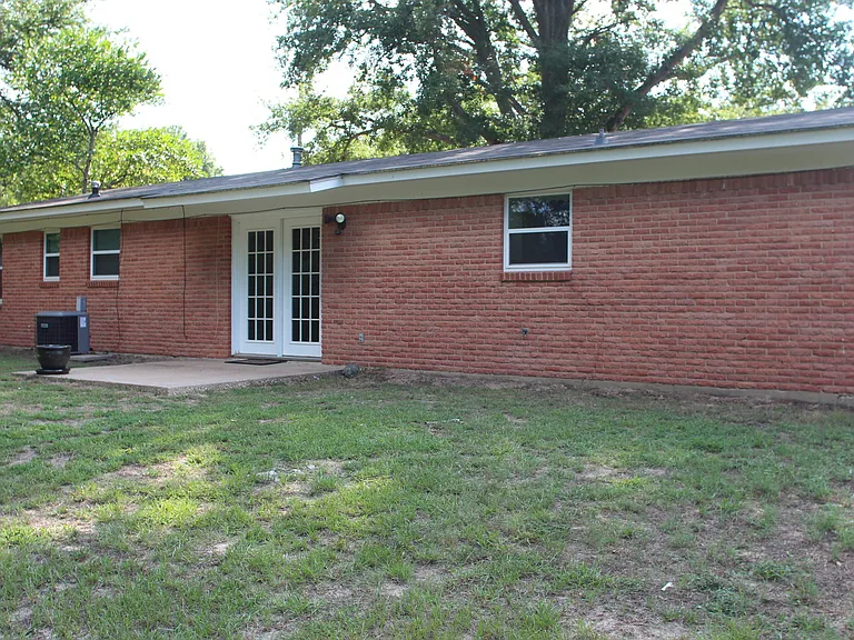 8142 Tina Dr — Photo 24