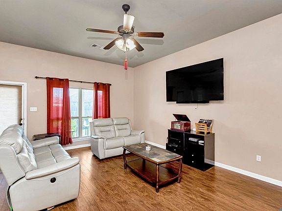 4th image of 16030 Timberstone Dr