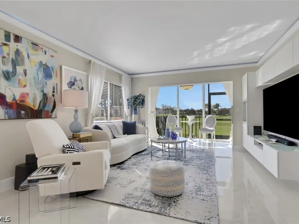 9 High Point Cir N, Naples, FL