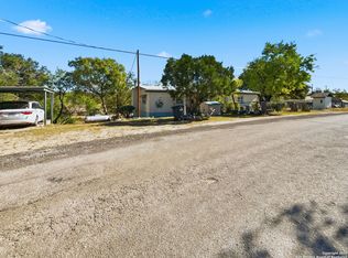 1000 lakeshore, Bandera, TX 78003