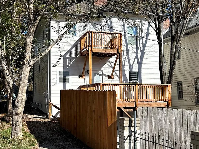 559 Angier Ave NE — Photo 4