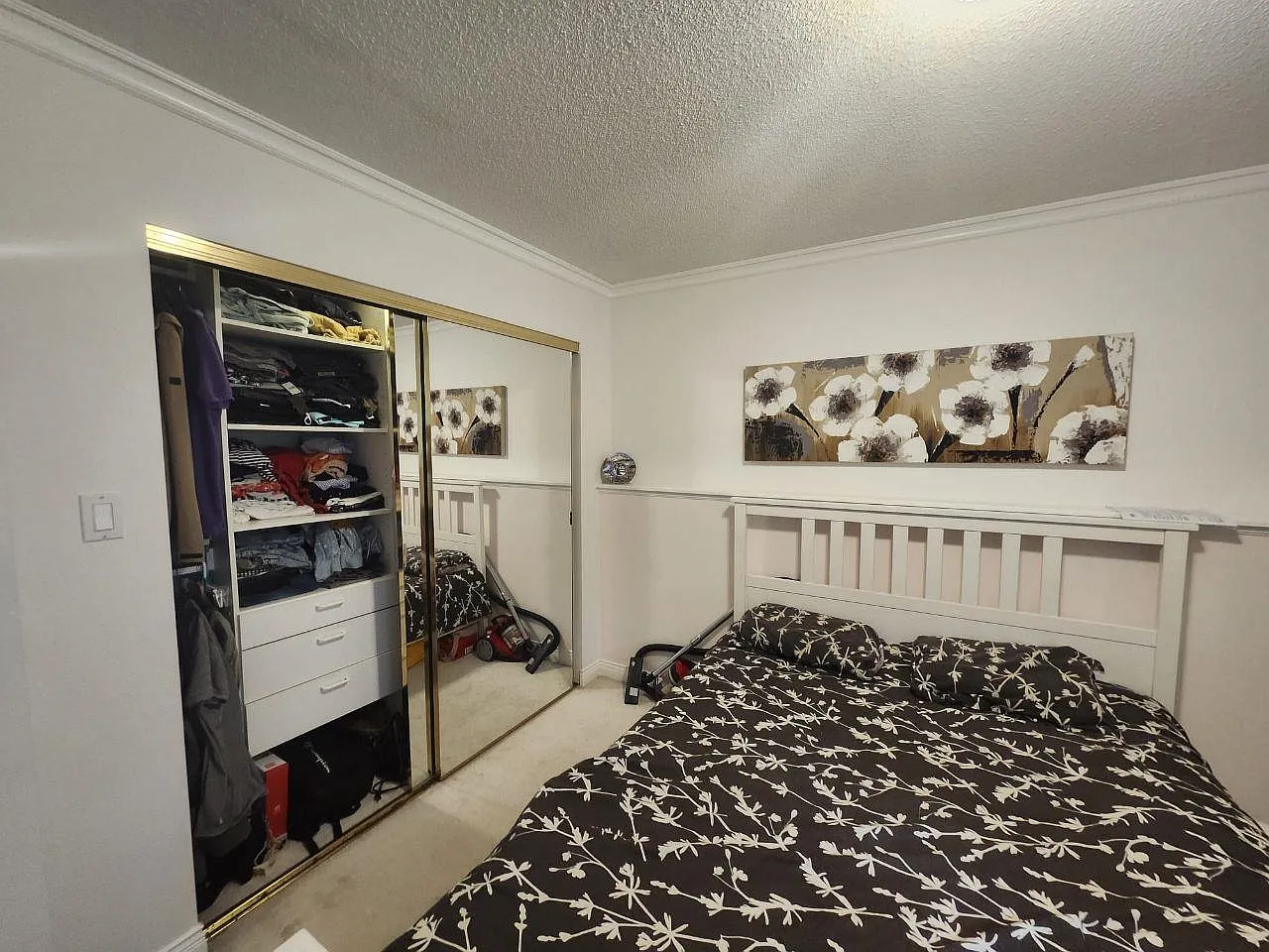 2 bed, 900 sqft, $2,350 — Photo 4