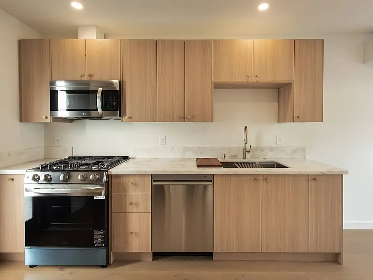 3740 Cherrywood Ave — Photo 3
