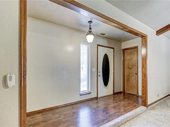 5th image of 2921 SW 128th St