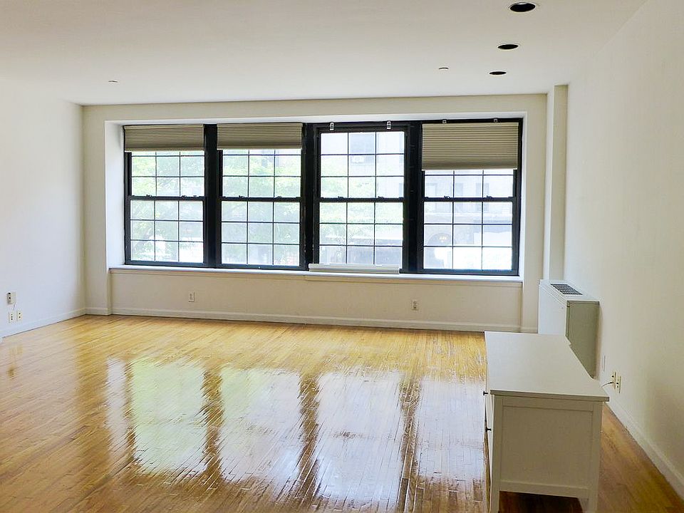 1st image of 71 E 4th St #2