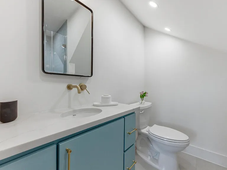 1821 Westlake Dr #105 — Photo 22