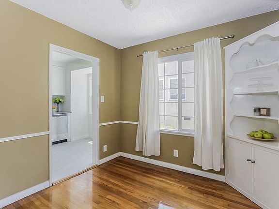 5th image of 4542 Pasadena Ave