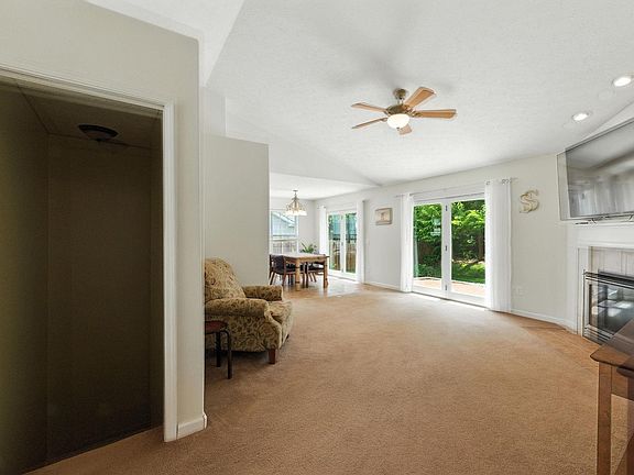 4th image of 1823 Kyverdale Dr