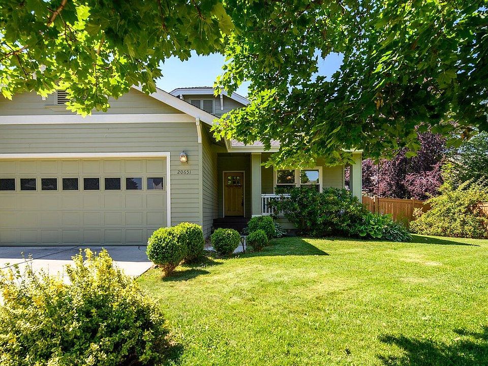 1st image of 20651 Sierra Dr