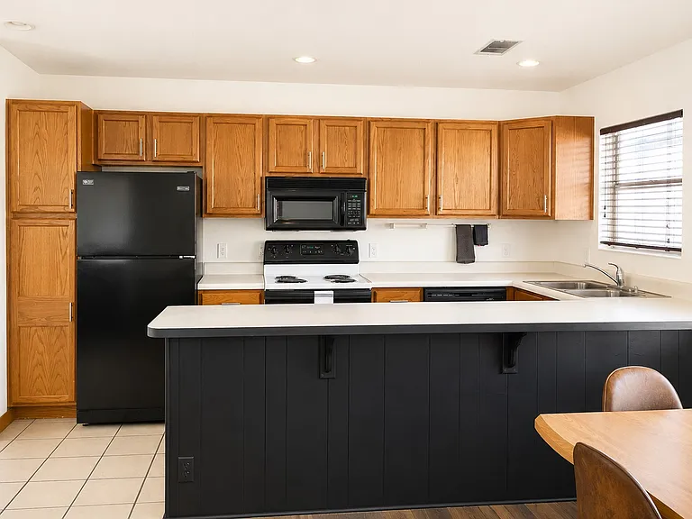 677 Outer Dr #54 — Photo 8