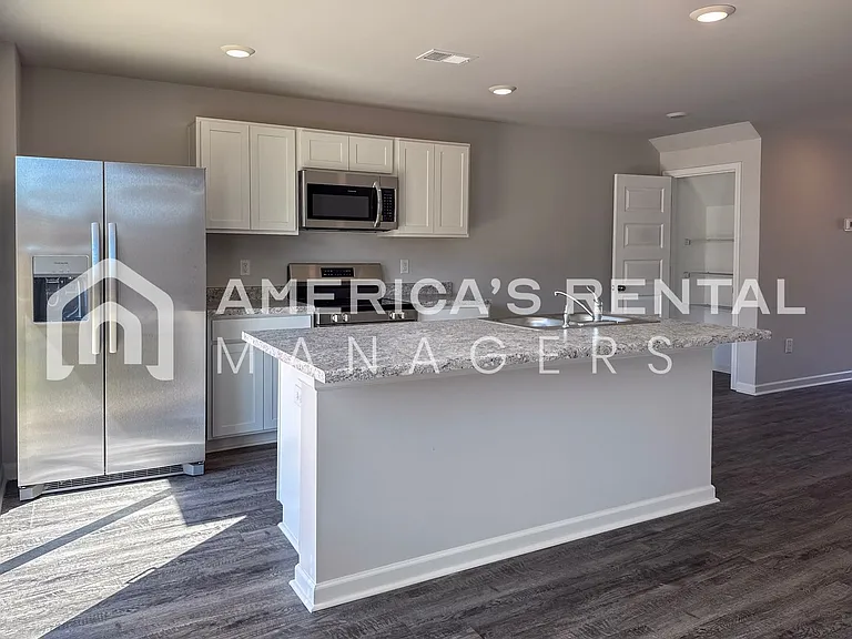 100 River Grass Dr — Photo 13