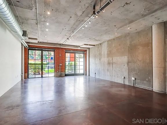 5th image of 3940 7th Ave Unit 109