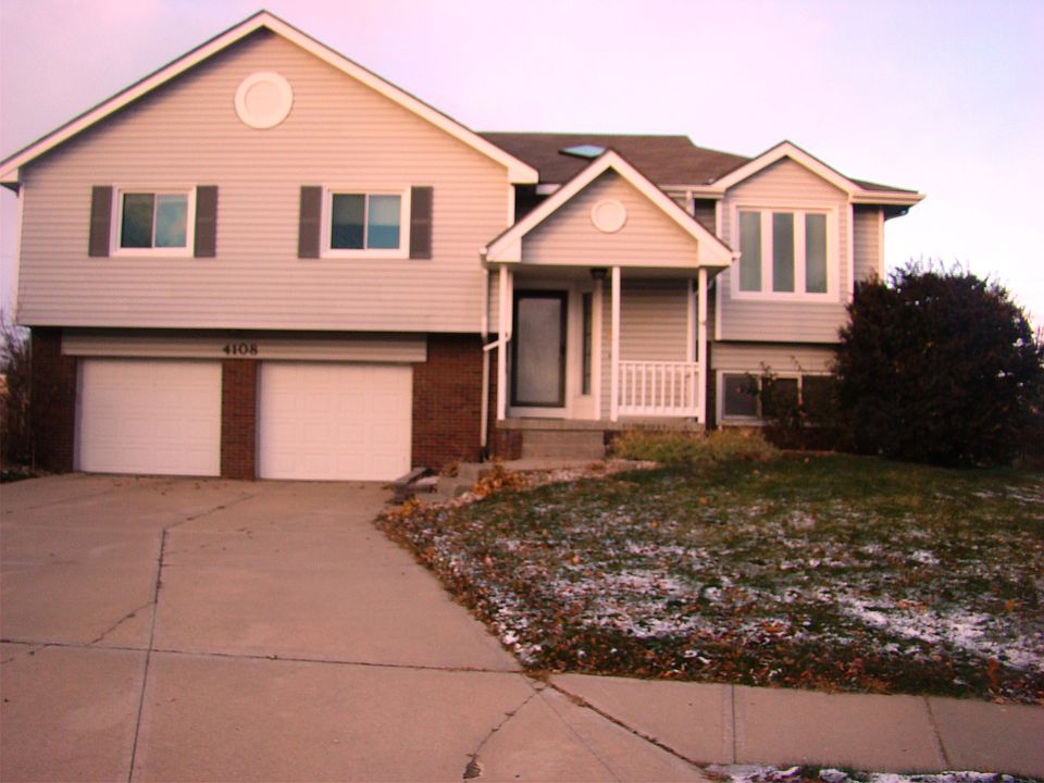 1st image of 4108 S 149th Cir