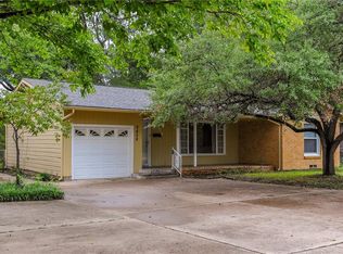 5459 Meadowbrook Dr, Fort Worth, TX 76112