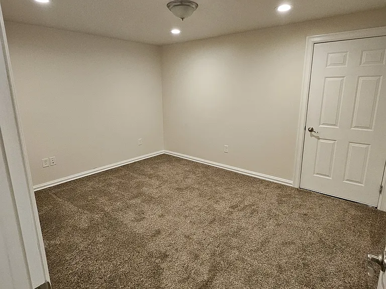 1871 E Vista Ridge Ct — Photo 6