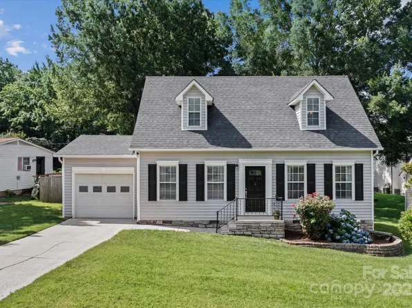 20840 Sierra Vista Dr, Cornelius, NC 28031