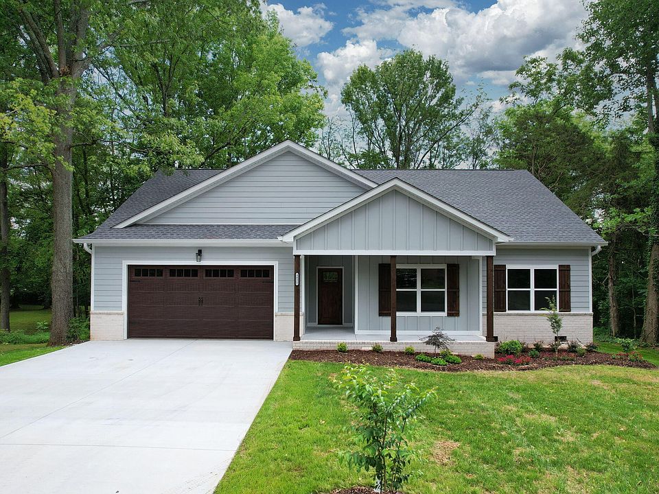 1st image of 3821 Woodcrest Cir NW