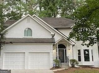 11180 Surrey Park Trl, Johns Creek, GA 30097