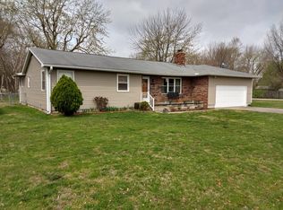 1701 Lakeview Dr, Lamar, MO 64759