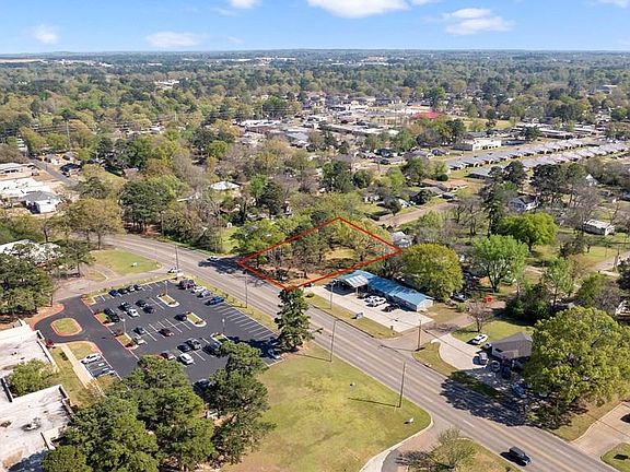 5th image of 824 Arkansas Garland Blvd