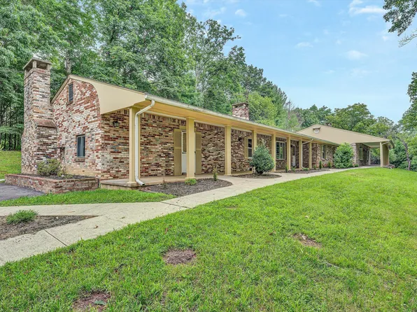 5885 Bent Mountain Rd, Roanoke, VA 24018
