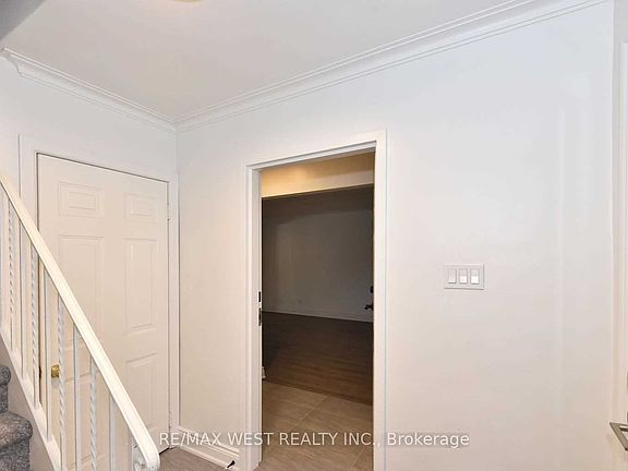 3rd image of 168 Strathnairn Ave