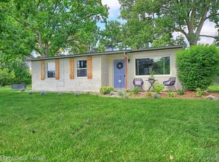 352 Gamma Rd, Walled Lake, MI 48390