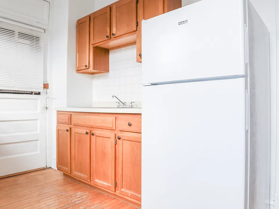 4449 N Damen Ave #3