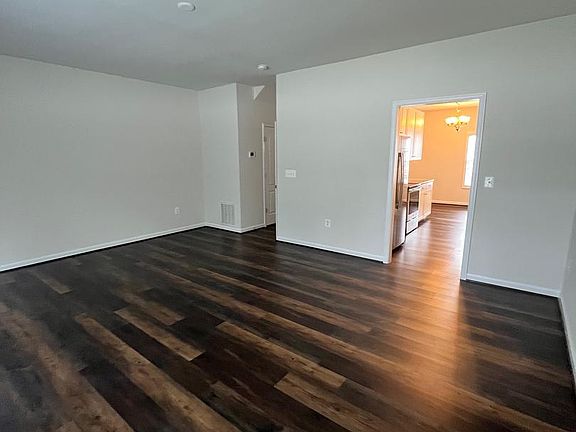 5th image of 12108 Bowling Farm Ct