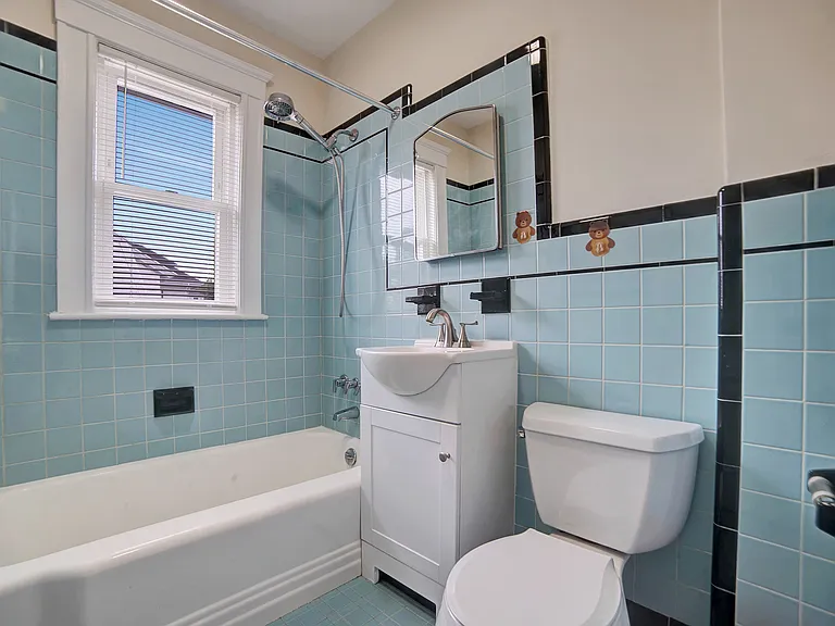 10 Bedford St #2 — Photo 3