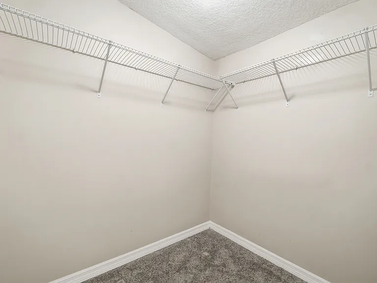 509 Murray Dr — Photo 21