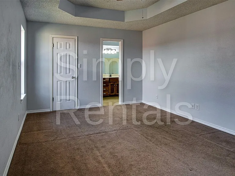 182 County Road 2426 — Photo 15