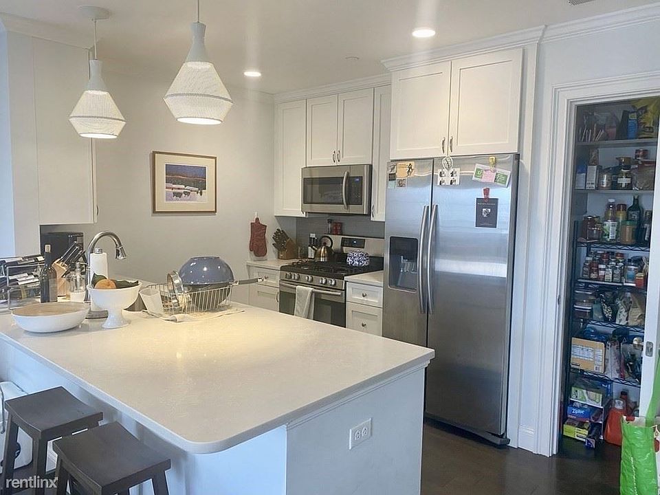 728 East Broadway #403 Boston (South Boston) Unit Photo 5