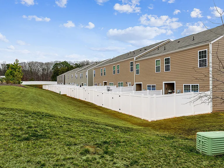 Norman Ridge Townhomes — Photo 28