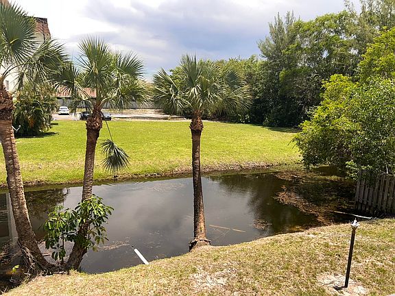 5th image of 2878 Donnelly Drive #209
