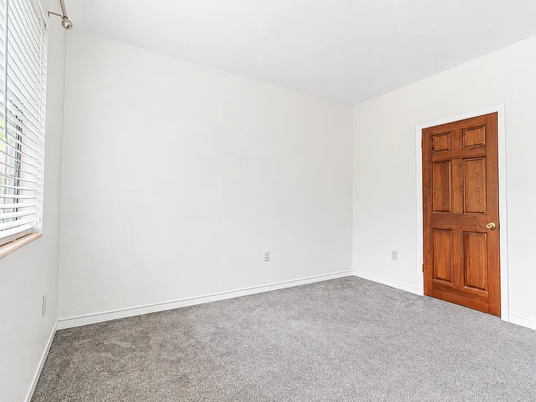 652 Windermere Blvd #C — Photo 7