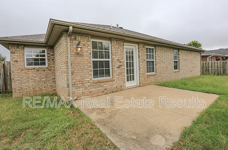 3711 SW Hansom Loop — Photo 28