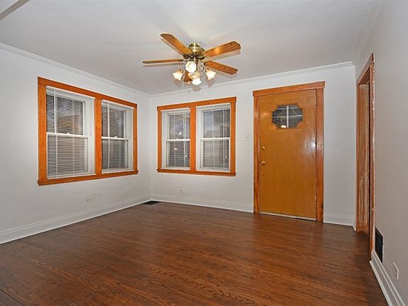 2nd image of 5812 W 90th Pl