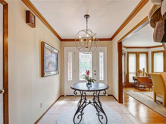 4th image of 1815 Rosebud Ct