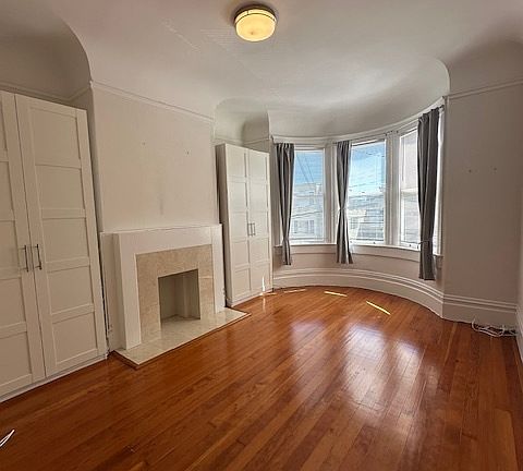 3rd image of 2109 Jones St