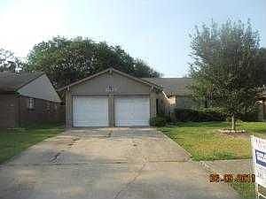 1st image of 2210 Quail Valley East Dr