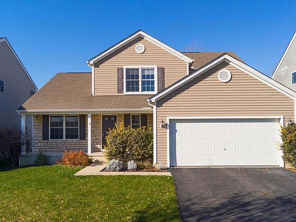 3rd image of 8955 Emerald Hill Dr