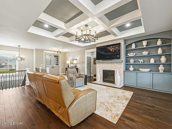 5th image of 13510 Pointview Ct