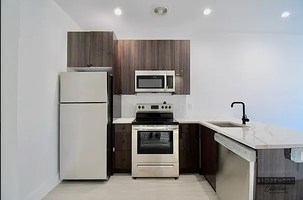 Rented by Voro NYC | media 10