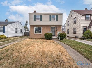 912 Waybridge Rd, Toledo, OH 43612