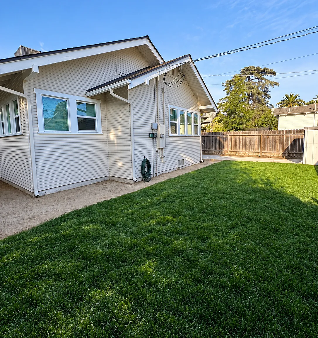 3 bed, 1344 sqft, $2,300 — Photo 2