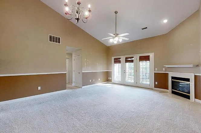 3832 Thornhill Cir — Photo 6