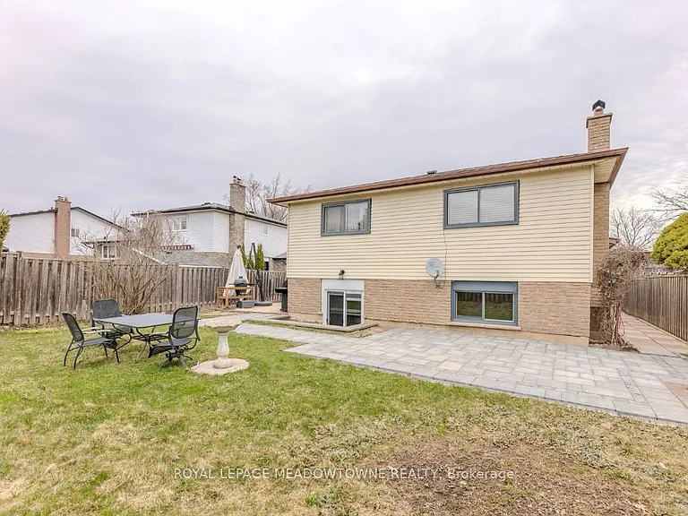 468 Gowland Cres #BASEMENT — Photo 29