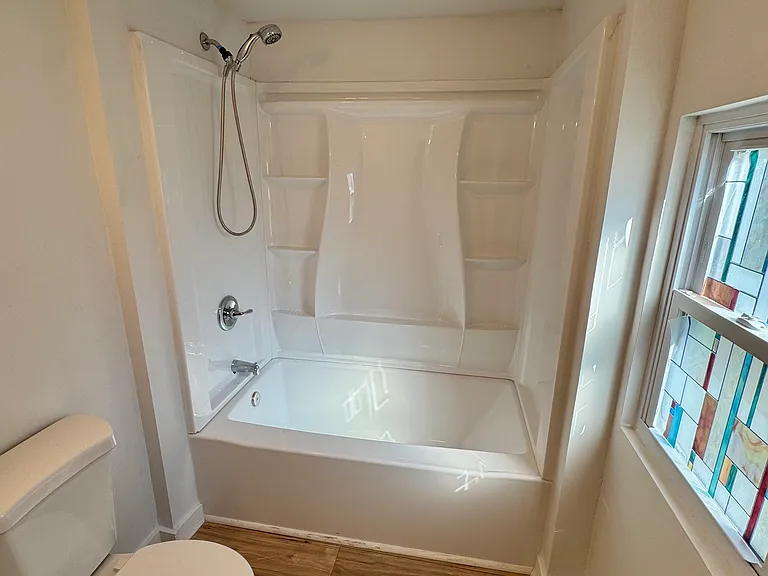 140 Grove Ave — Photo 19